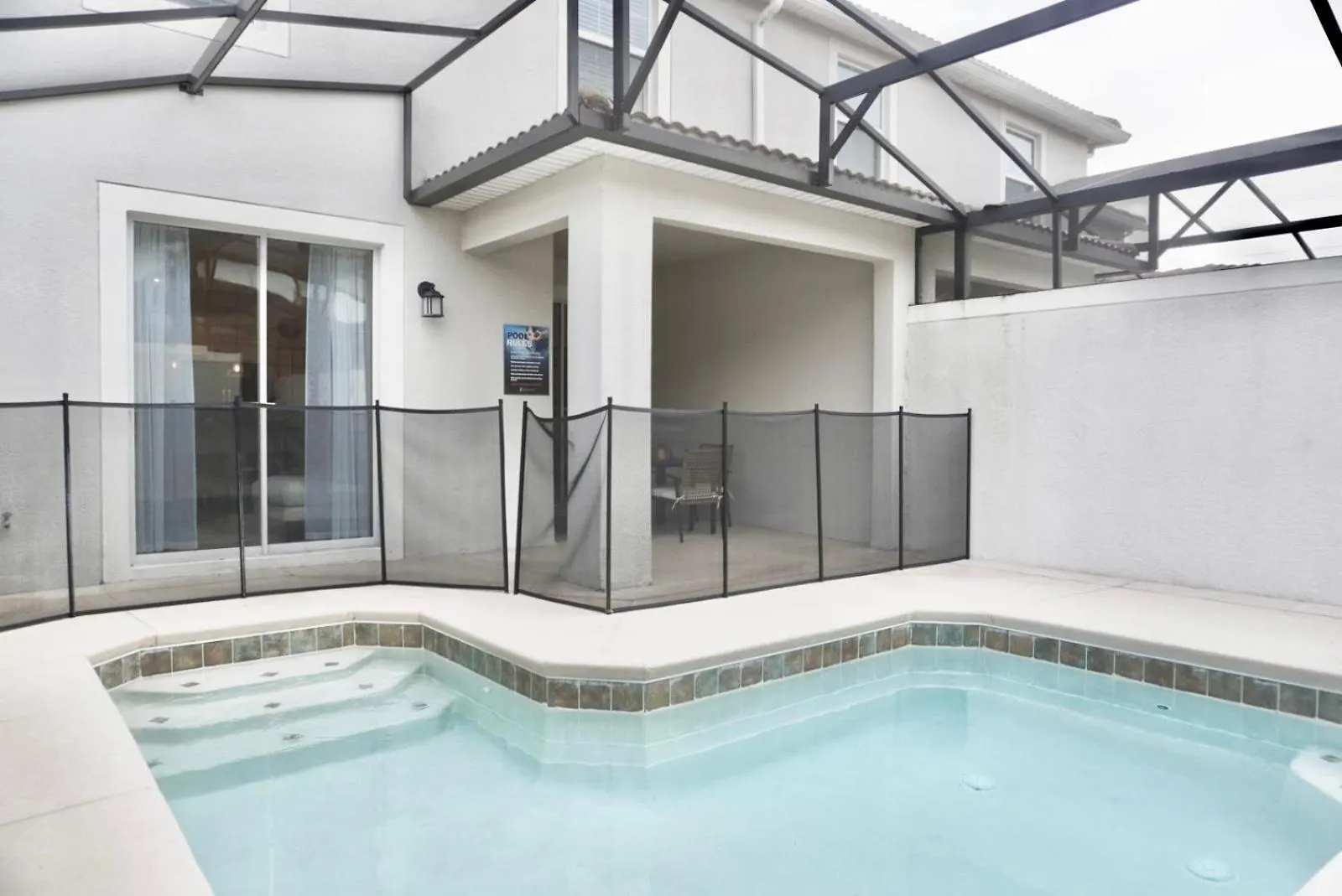 Beautiful 4bd 3bath Pool Townhome Near 36 Holiday home