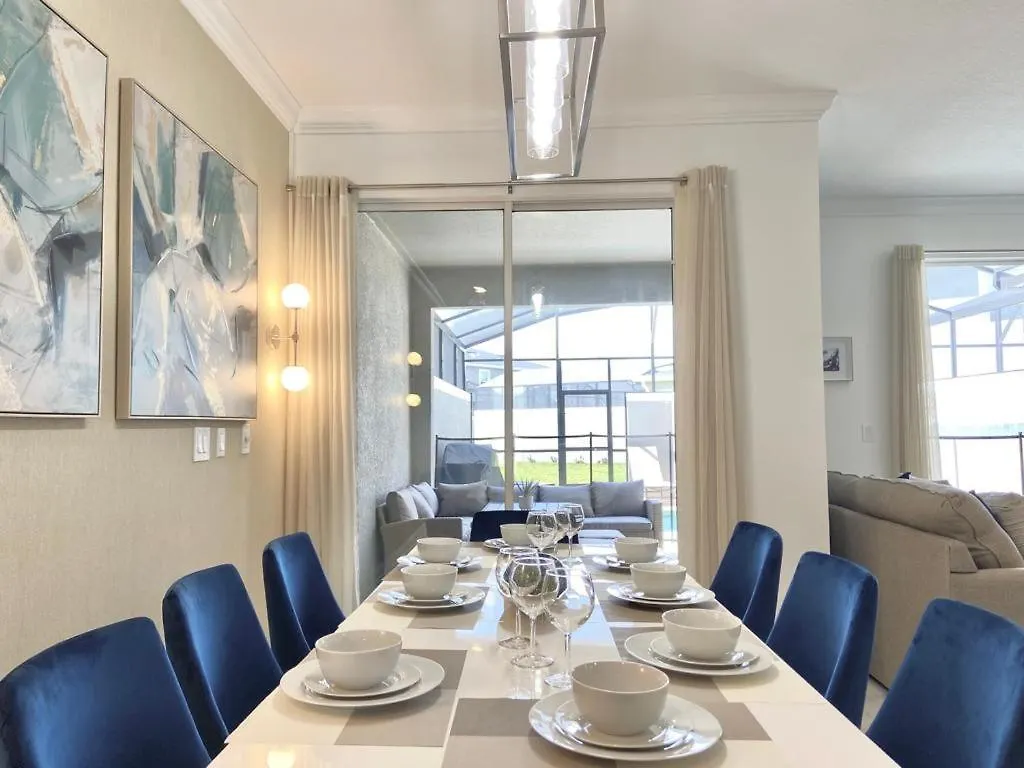 Beautiful 4 Bedroom 3 Bath Pool Townhome 280