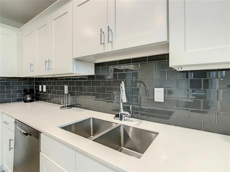 Holiday home Beautiful 3bed 2bath Close To Parks 344 *