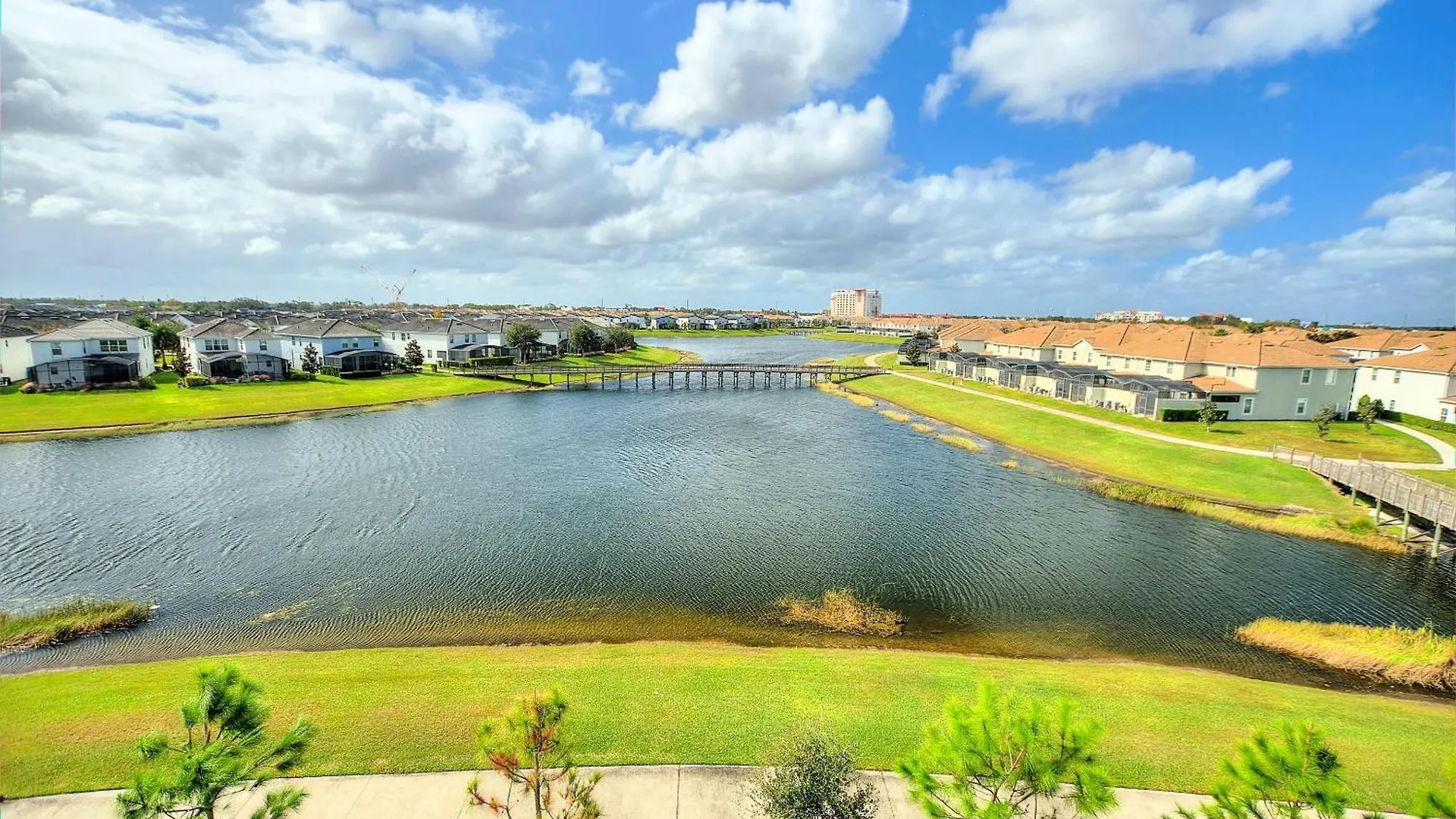 Storey 2bd Overlooking Water #840 Apartment Kissimmee
