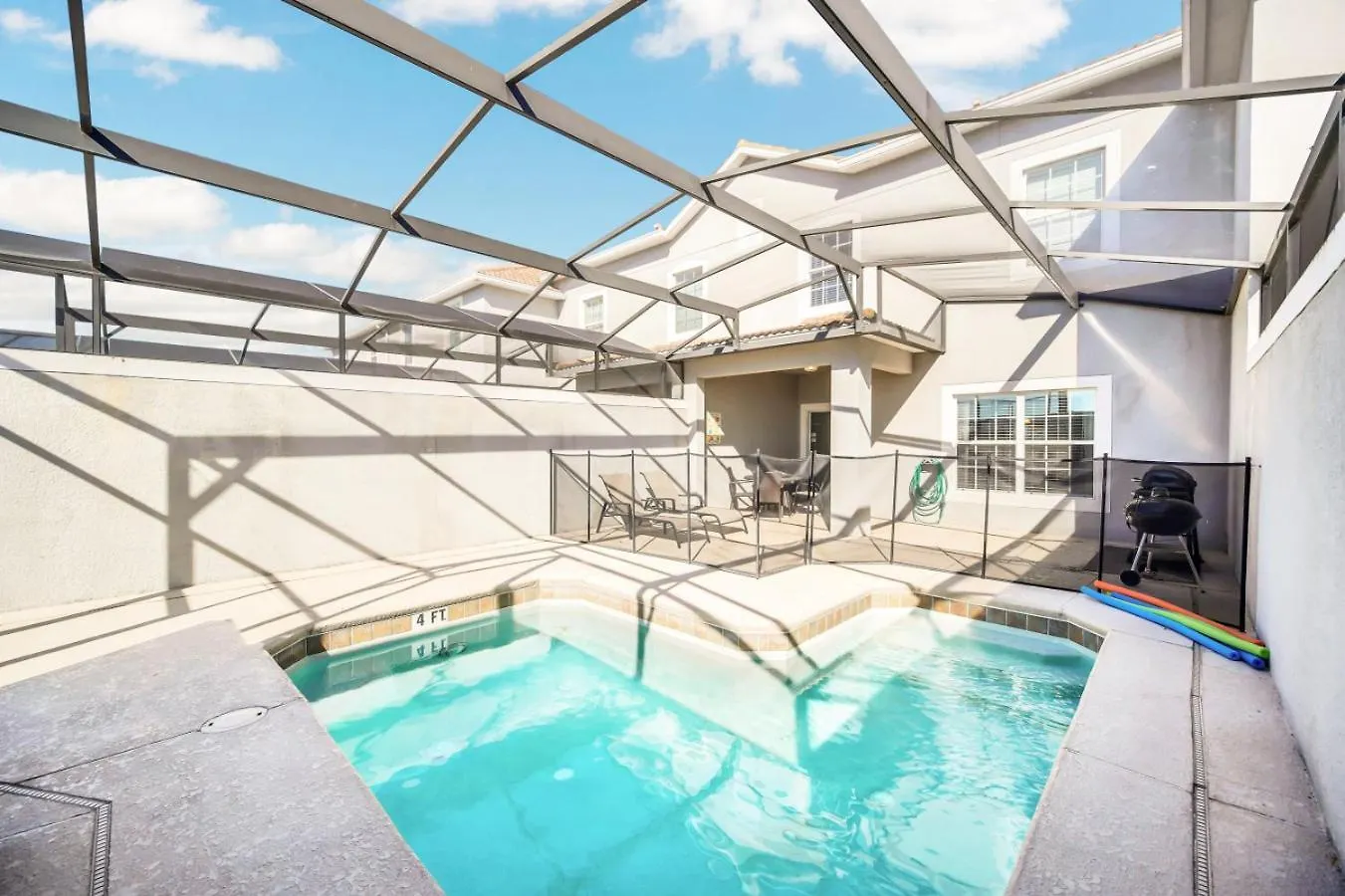Holiday home Heated Pool Lazy River Mini Golf Near