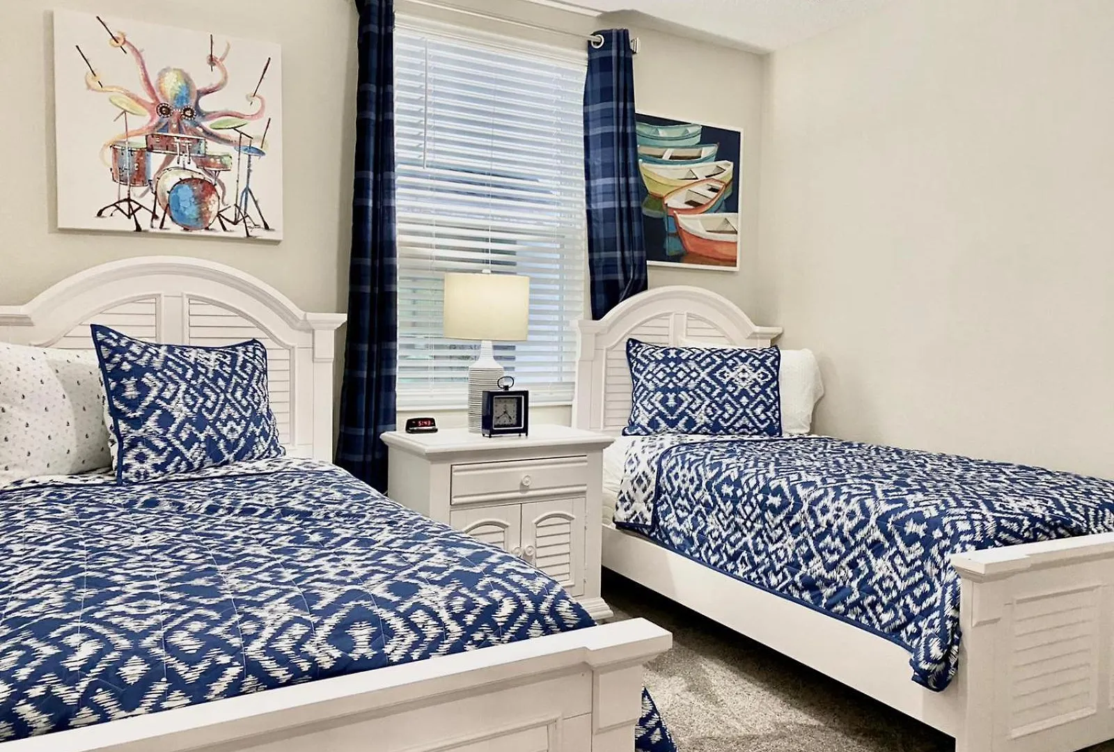 Luxury 2bd 2 Bath 221 *