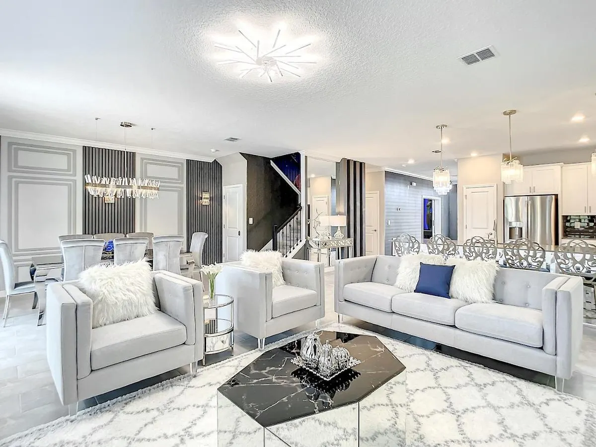 Magical Mansion - 15 Min To - Storey Villa
