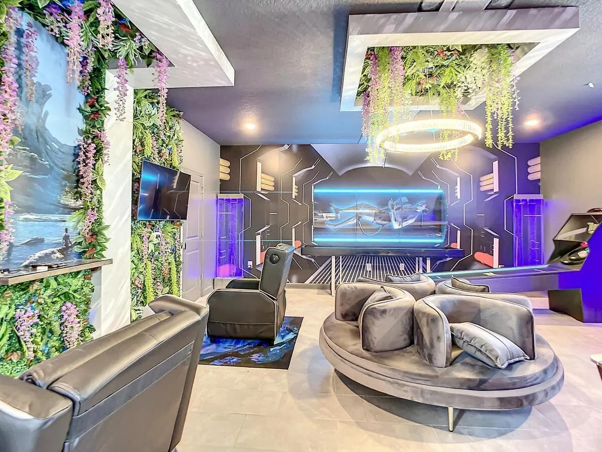 Magical Mansion - 15 Min To - Storey Villa *