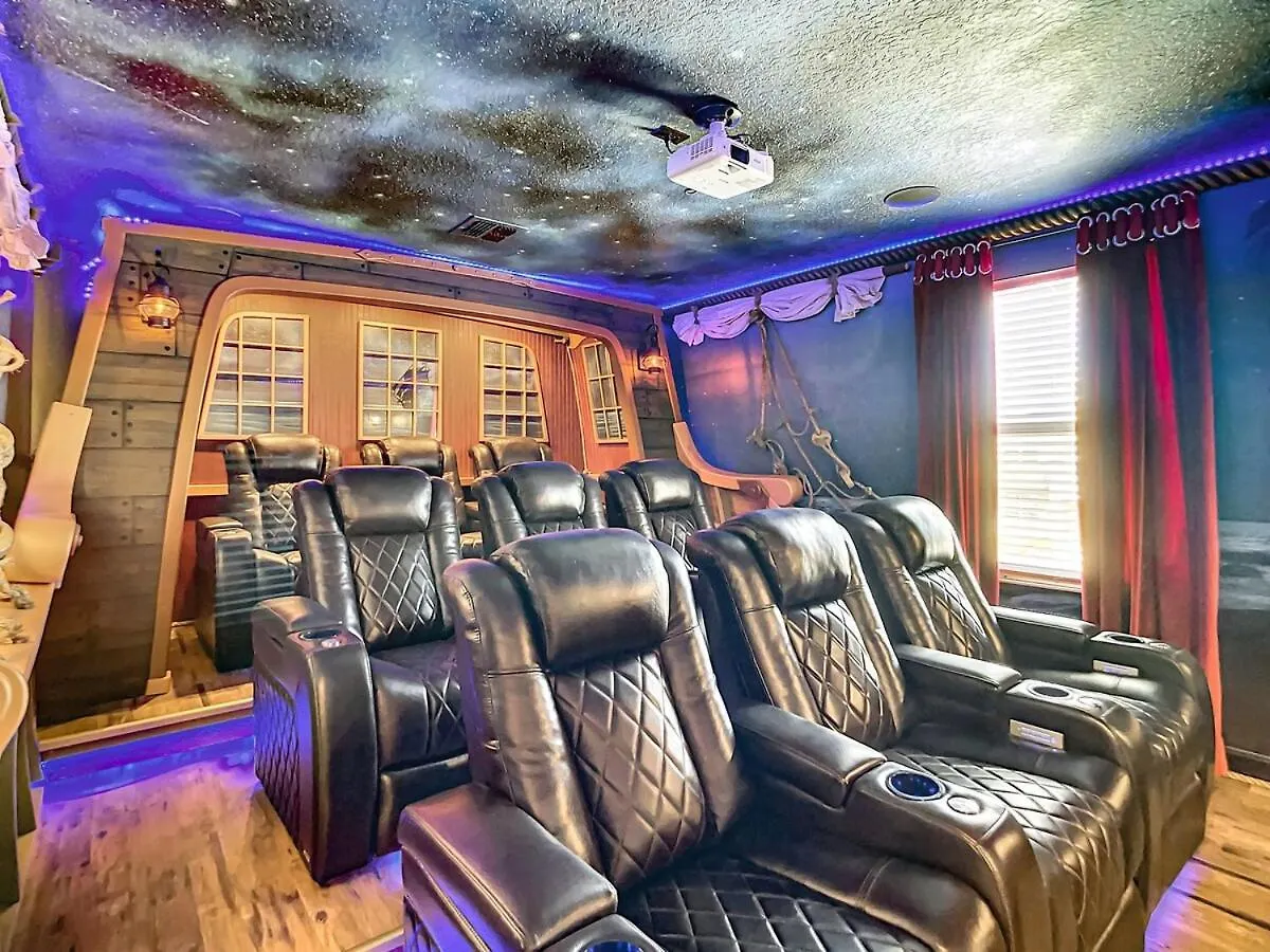 Villa Magical Mansion - 15 Min To - Storey