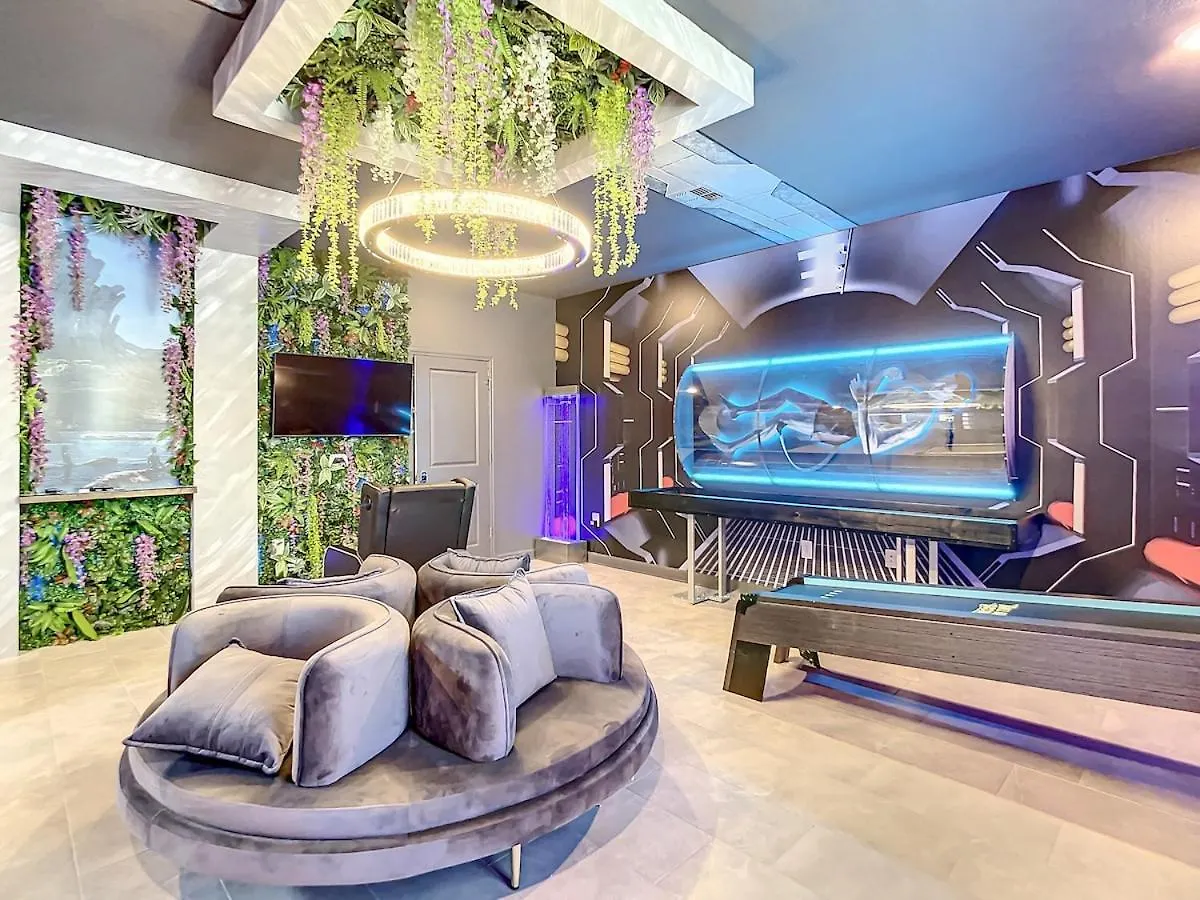 Villa Magical Mansion - 15 Min To - Storey