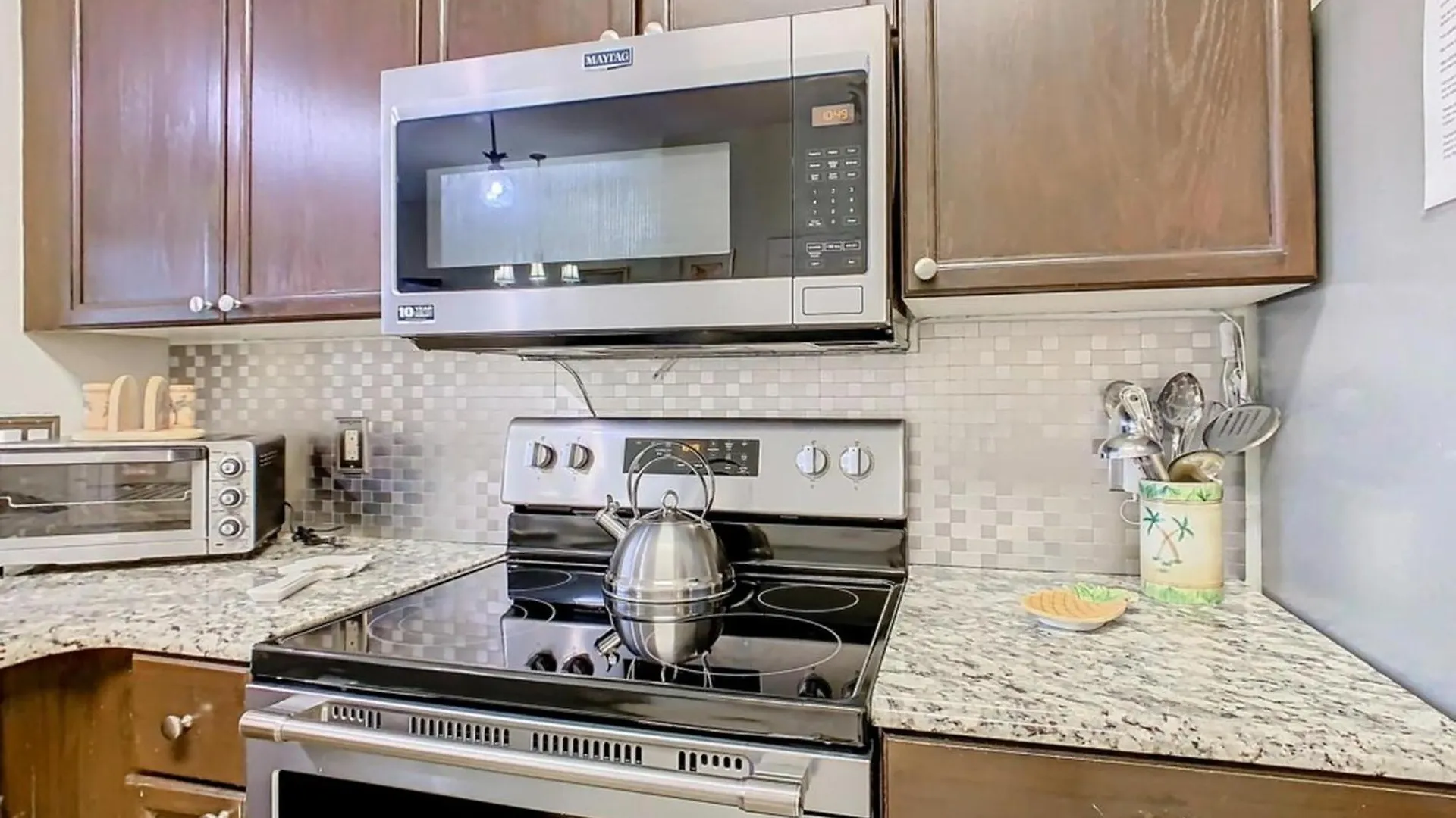 Adventureland Oasis - Near Apartment *