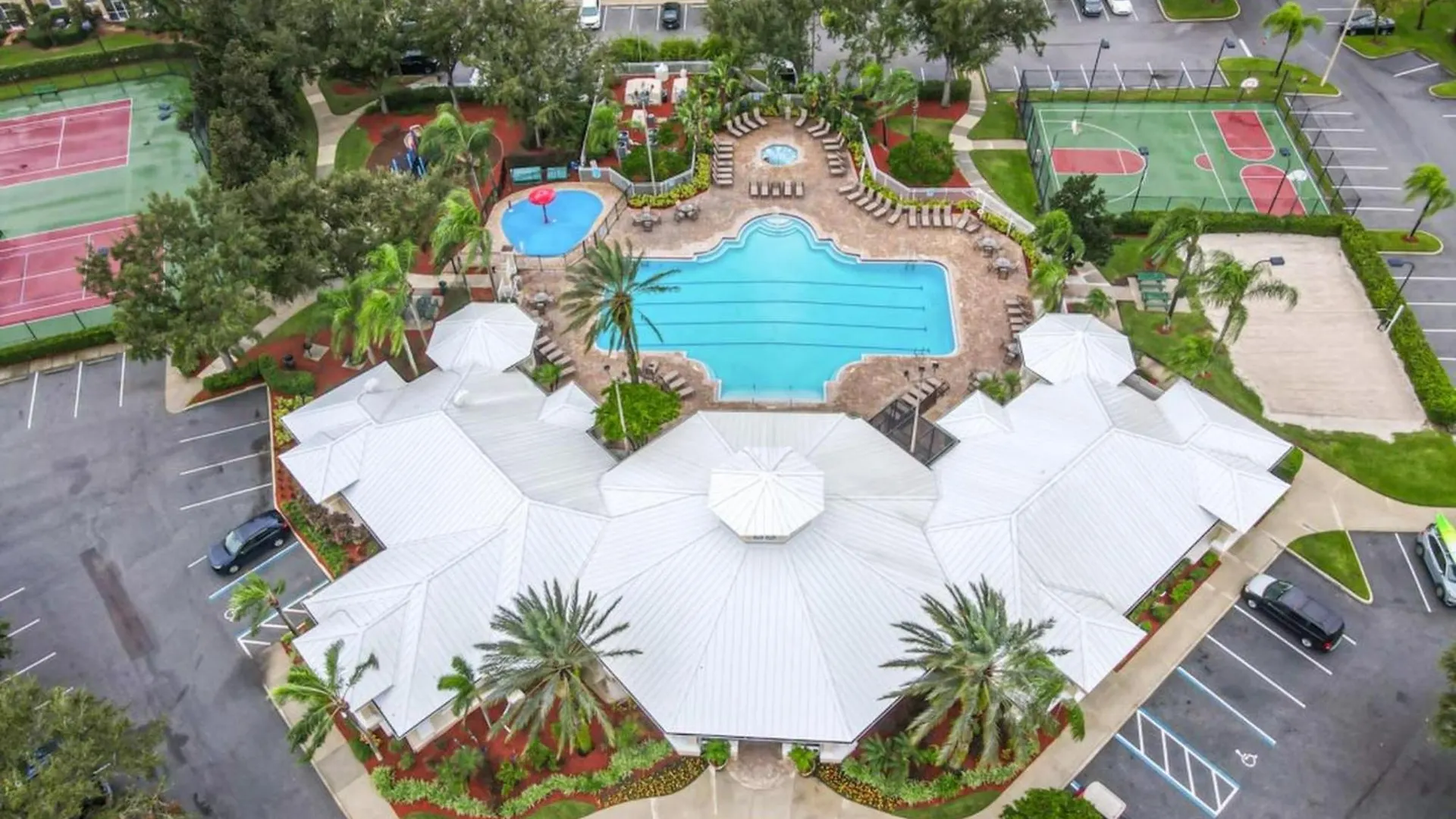 Adventureland Oasis - Near Apartment *