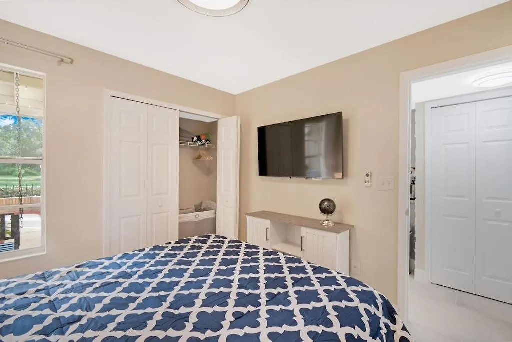 Sweet Apartment *