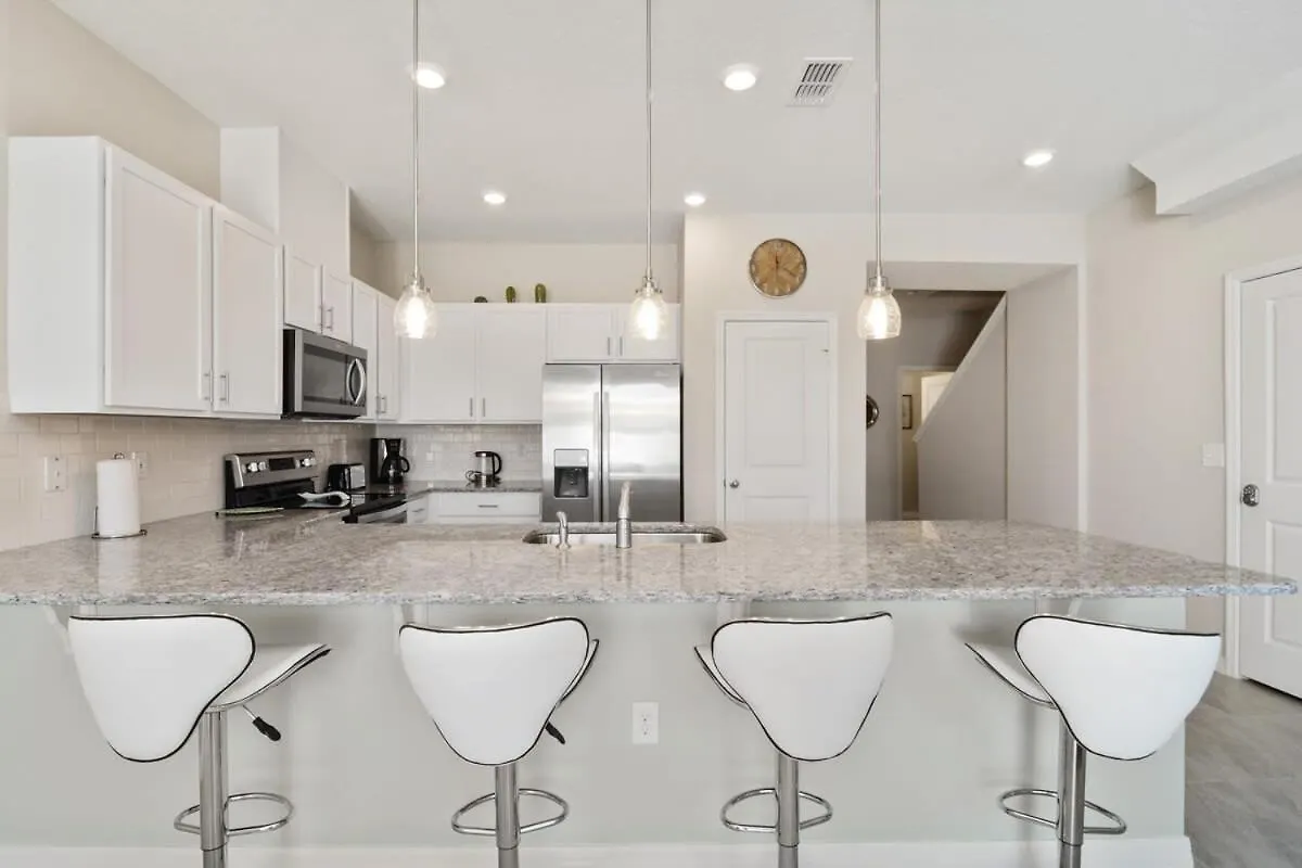 Family Friendly Four Bedrooms 5147a *