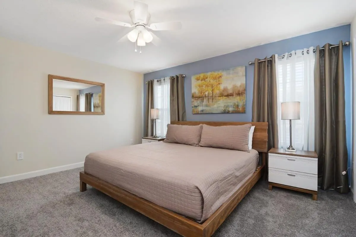 Four Bedrooms With Screen Poolstoreylake 4910