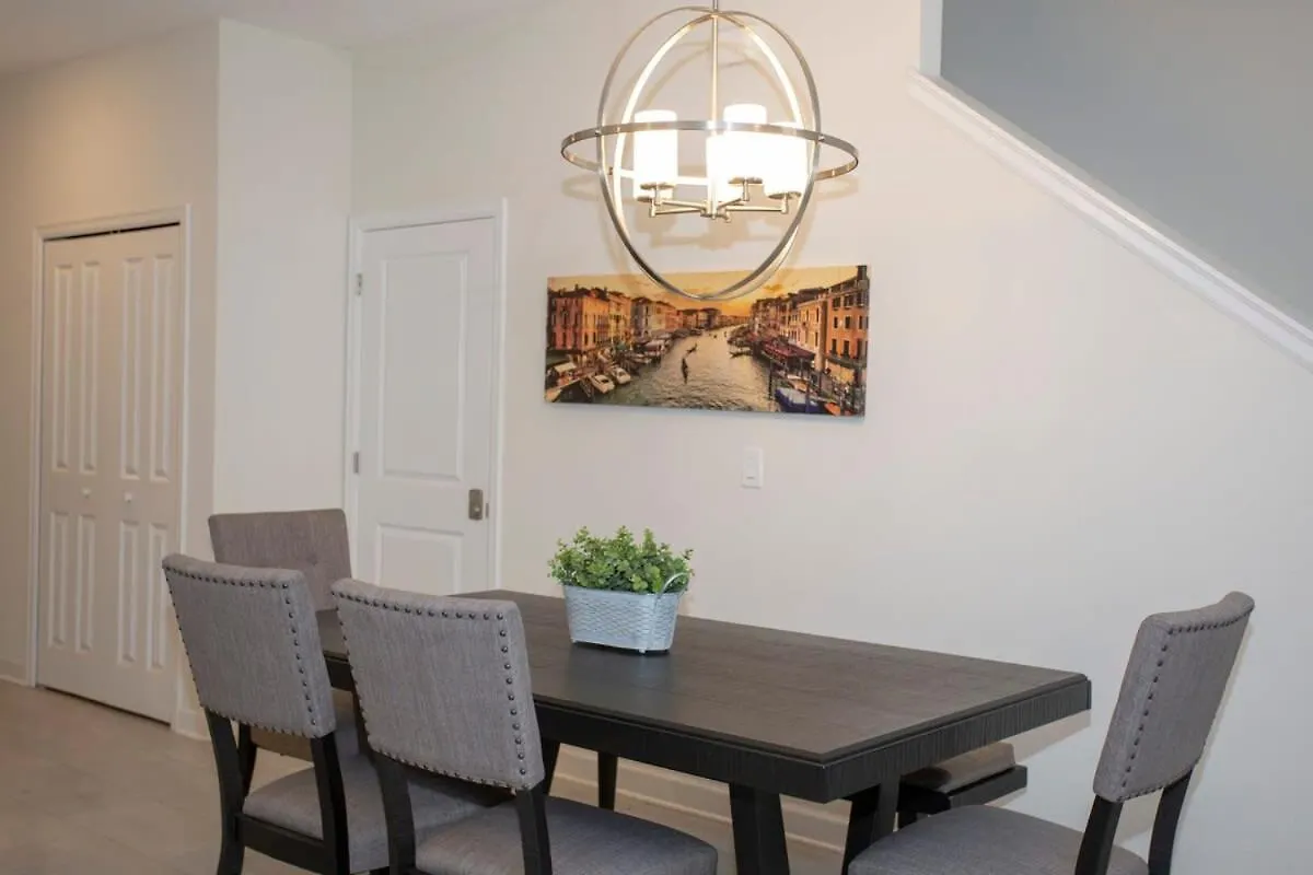 Stunning 5 Bd W/ Pool Close To 4822 Prázdninový dům