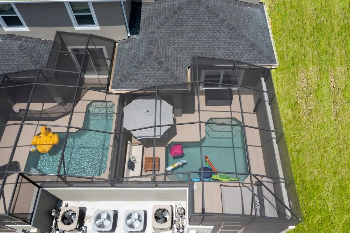 Stunning 5 Bd W/ Pool Close To 2905
