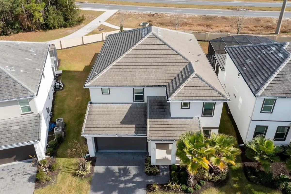 Stunning 7 Bd Close To W/ Pool @ Sonoma 2639 *