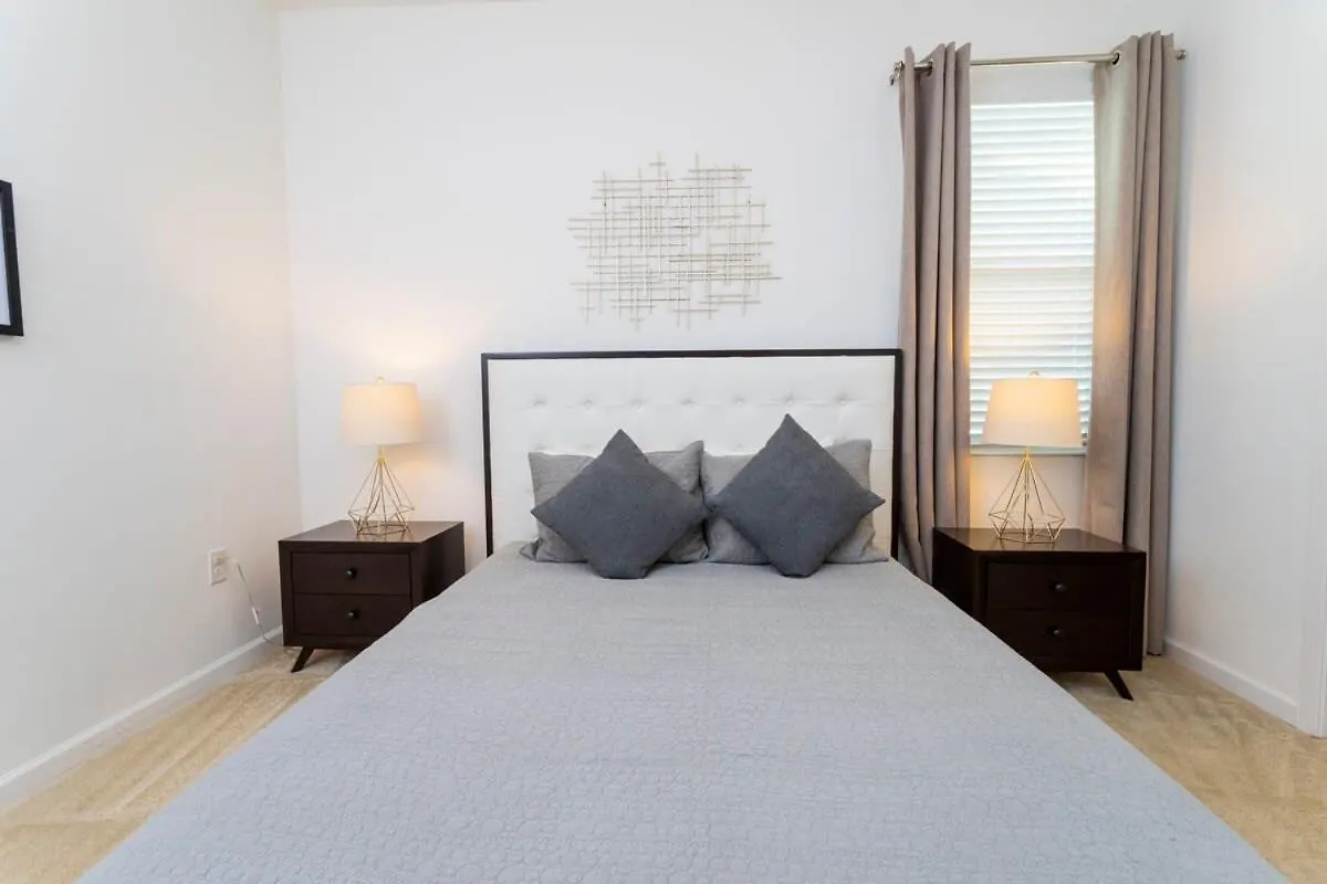 Holiday home Stunning 7 Bd Close To W/ Pool @ Sonoma 2639