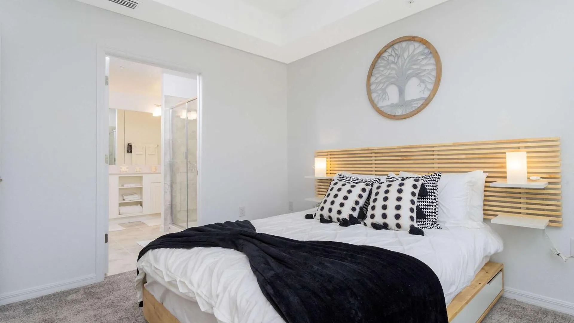 Gorgeous 3bd 8 Guests @storey Close To 101 3191 *