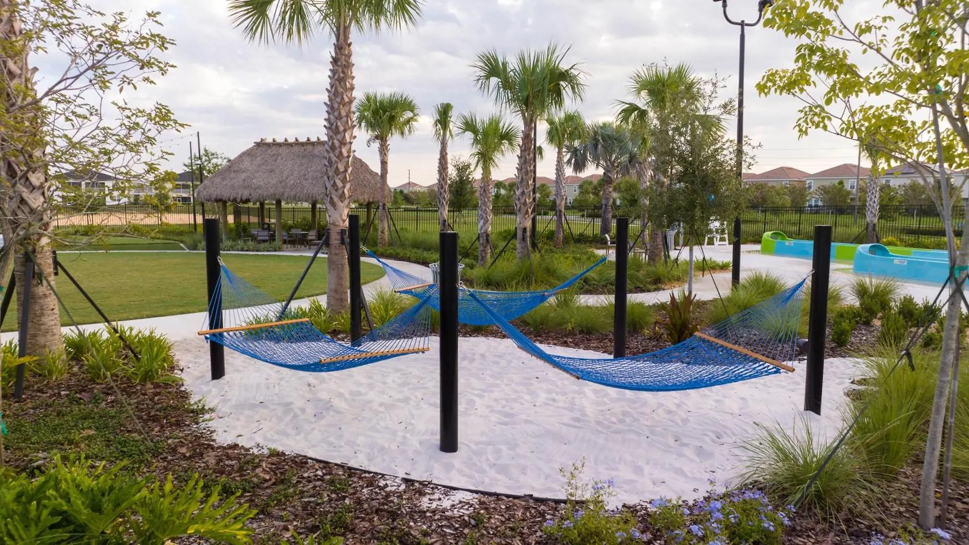 Stunning 4 Bd W/ Pool Close To @ Champions Gate 990 *