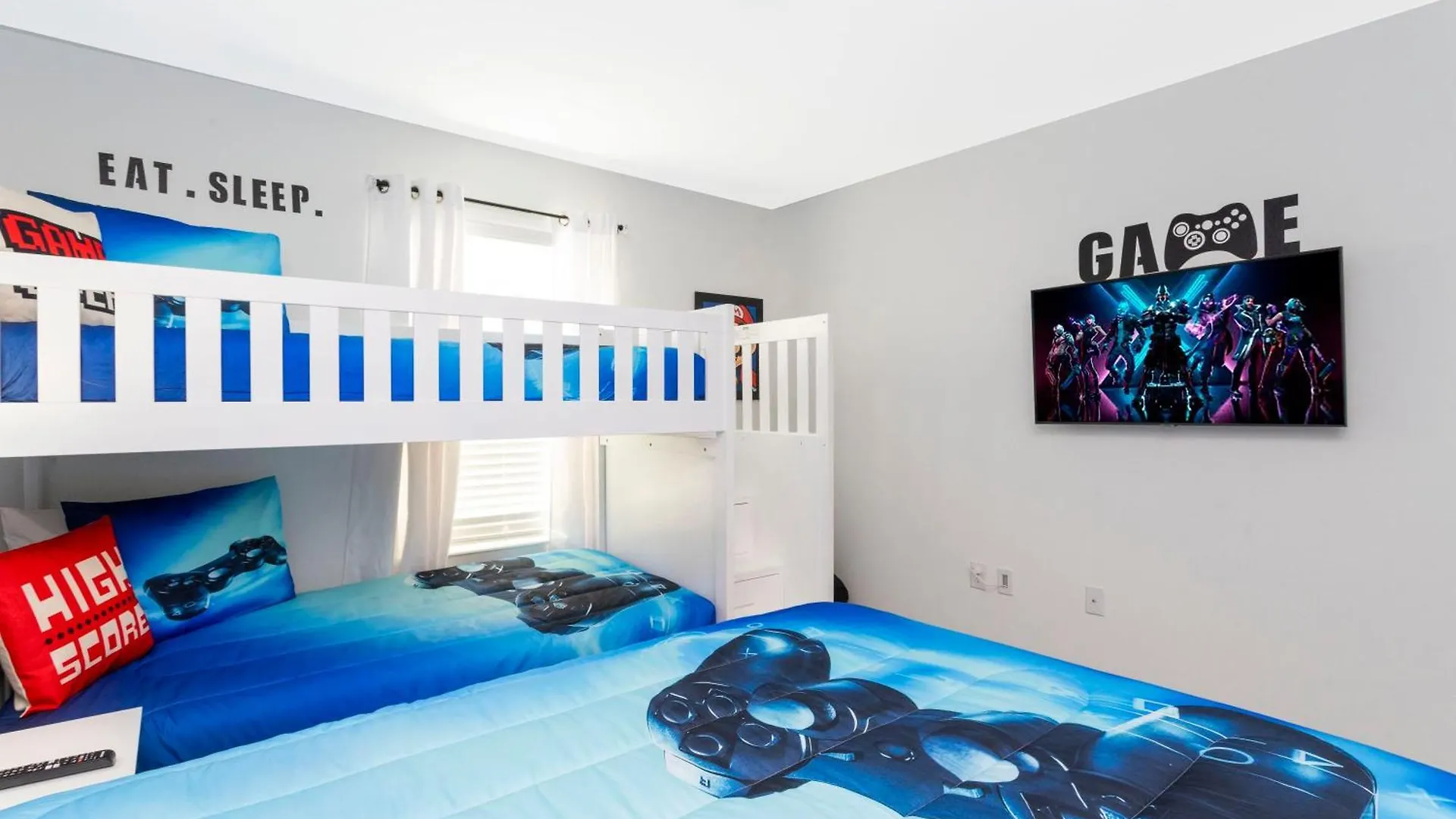 Stunning 4 Bd W/ Pool Close To @ Champions Gate 990 *