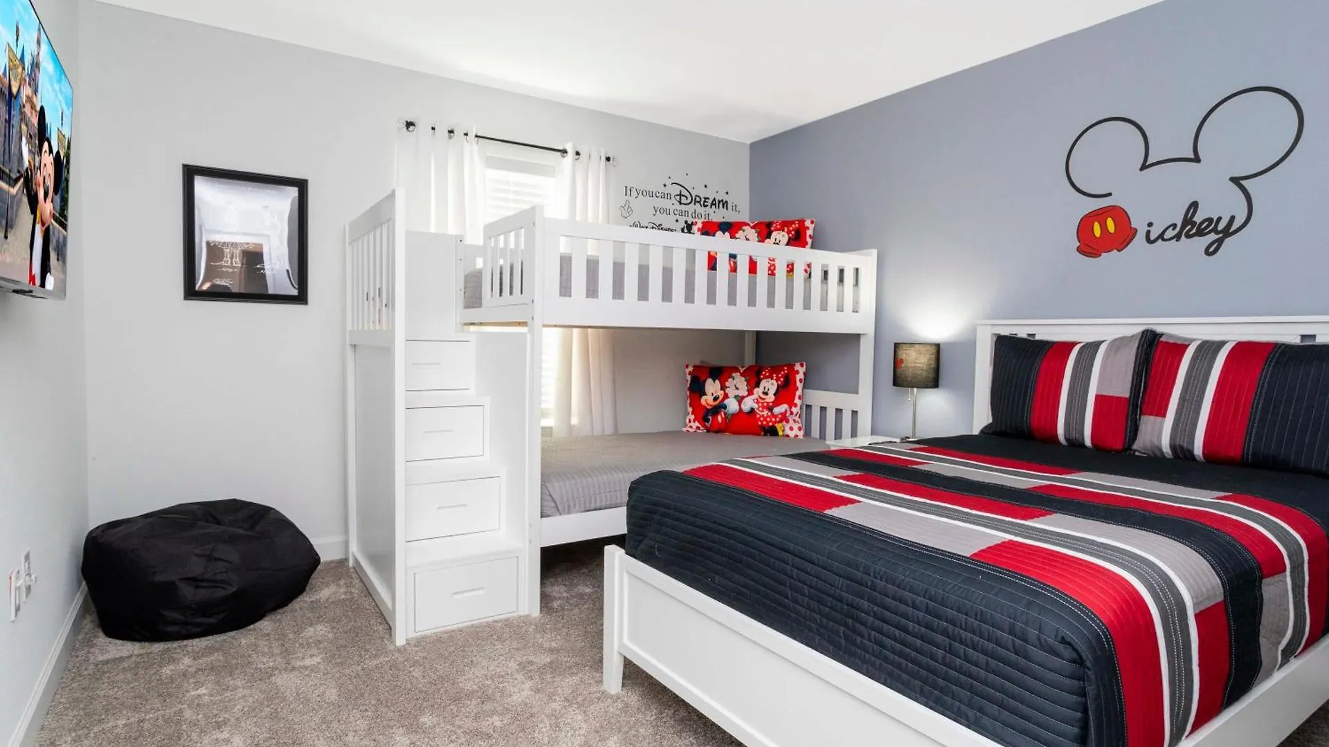 Stunning 4 Bd W/ Pool Close To @ Champions Gate 990