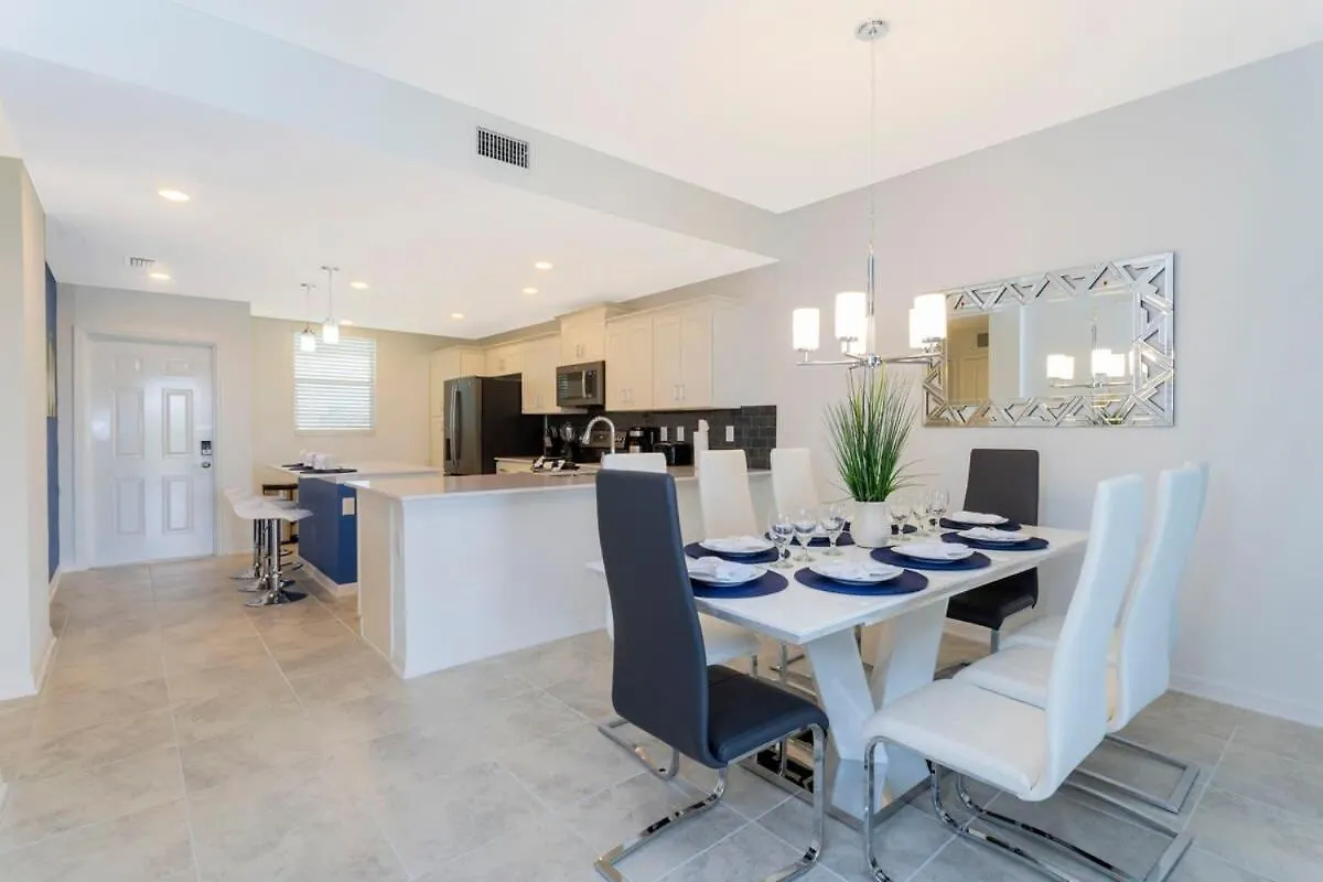 Stunning 2 Bedroom Close To 304 3191
