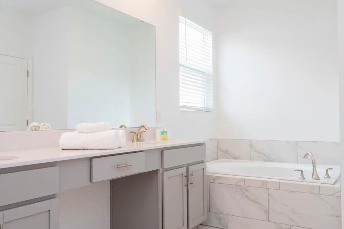 Дом отдыха Stunning Family Friendly 5 Bd W/ Pool Close To @ Storey 4242 *