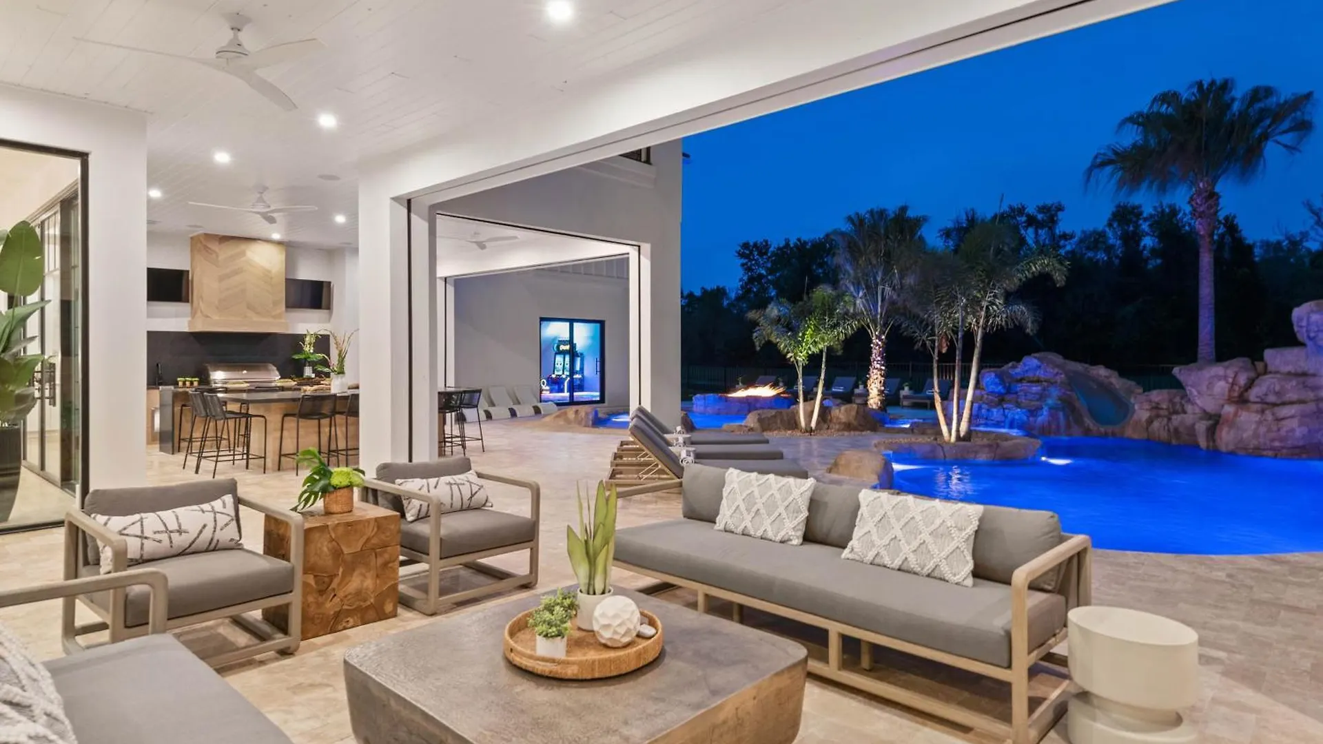 Morlando Space Mansion-tt469