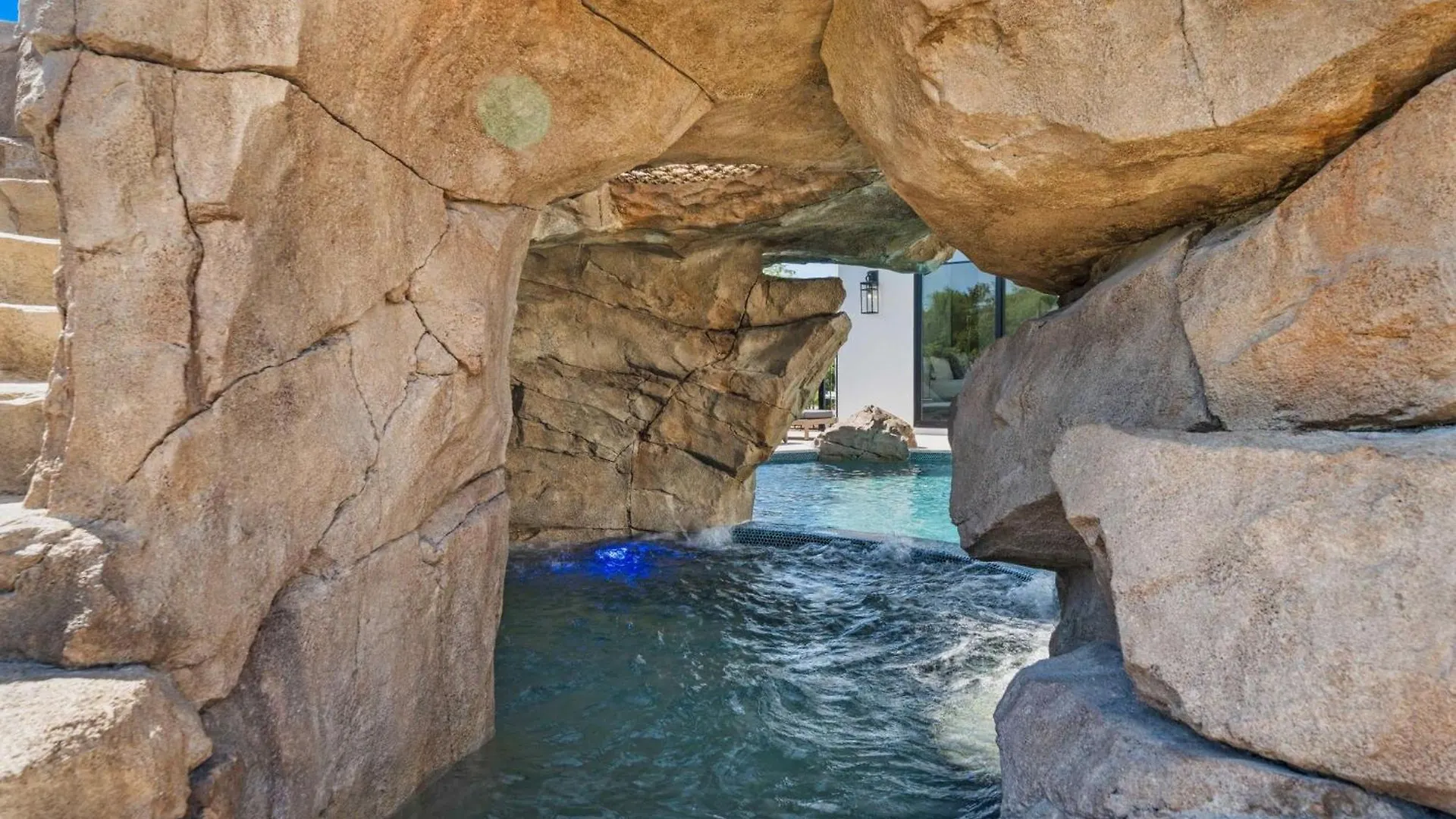 Morlando Space Mansion-tt469 Villa *