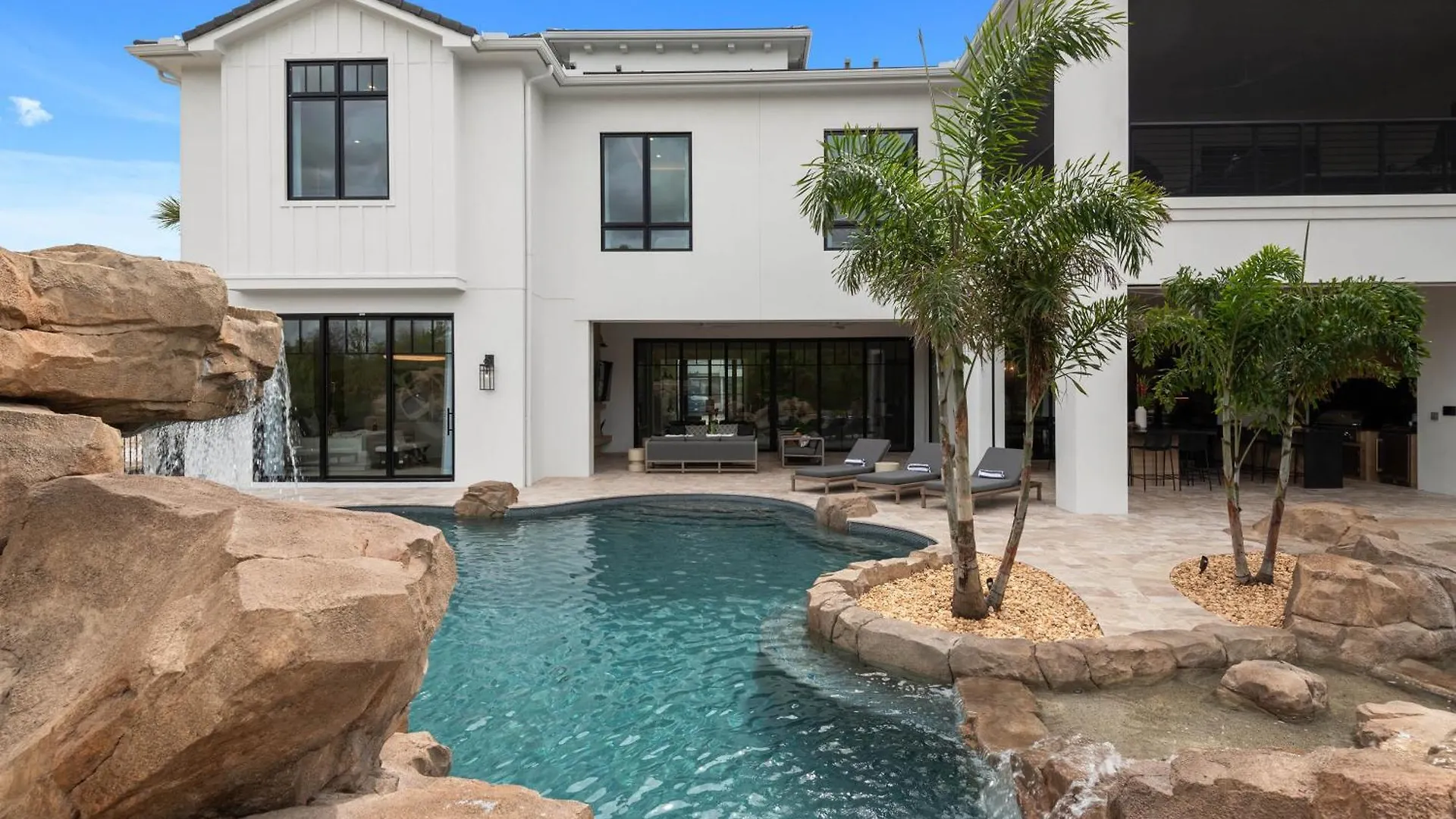 Villa Morlando Space Mansion-tt469