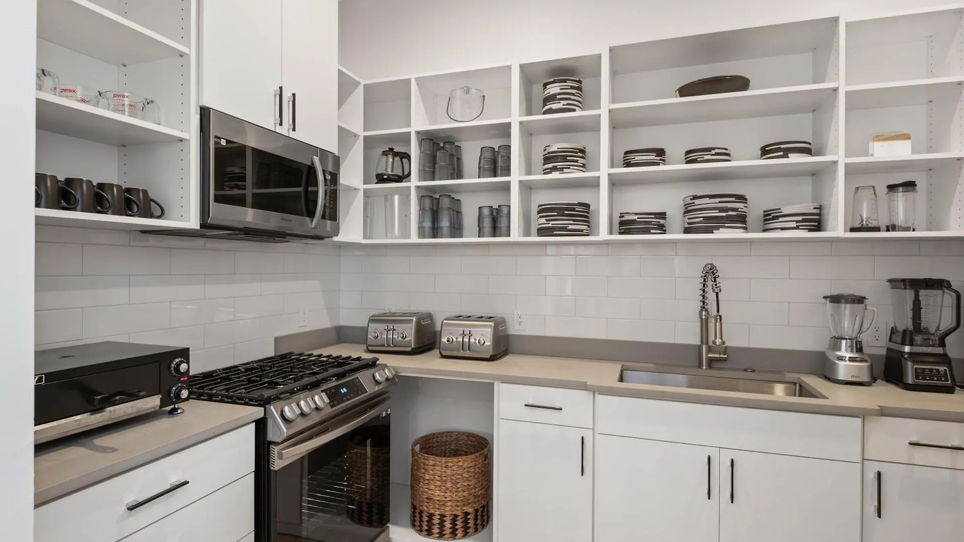 Villa Morlando Space Mansion-tt469