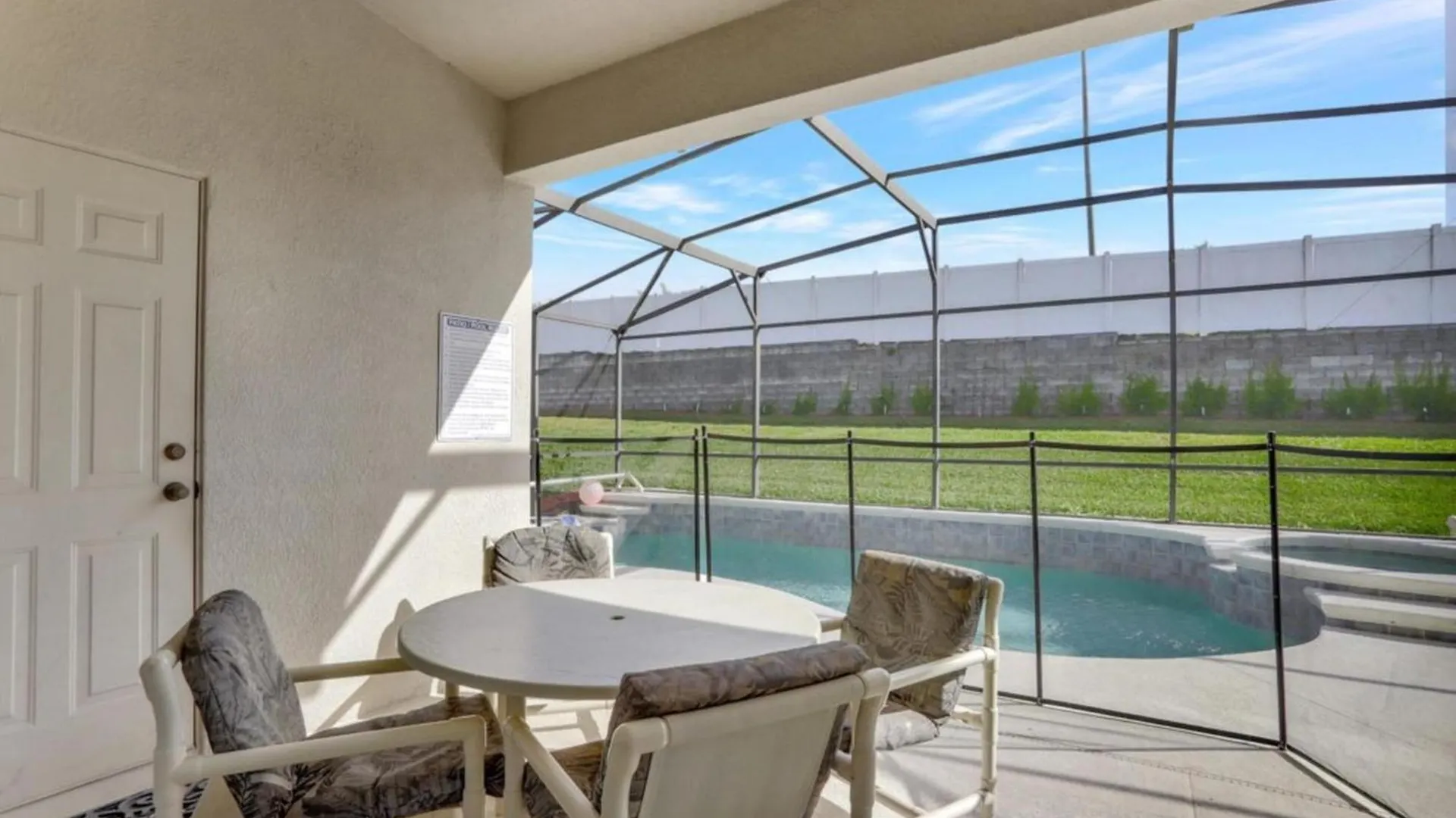 Villa Luxury Pool 3 Miles From & More! Kissimmee