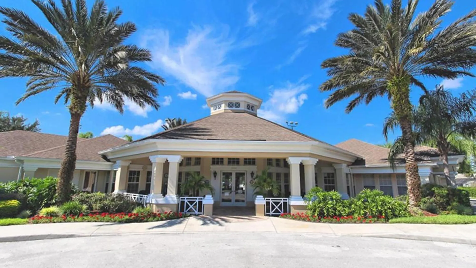 Luxury Pool 3 Miles From & More! *