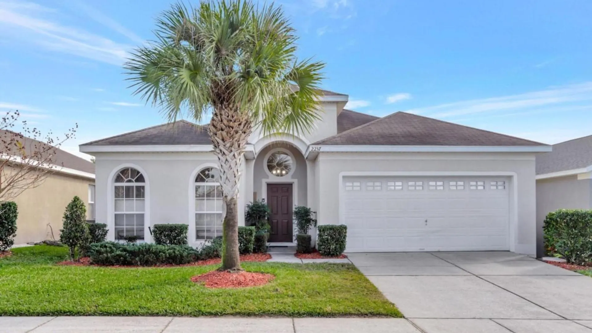 Luxury Pool 3 Miles From & More! Villa *