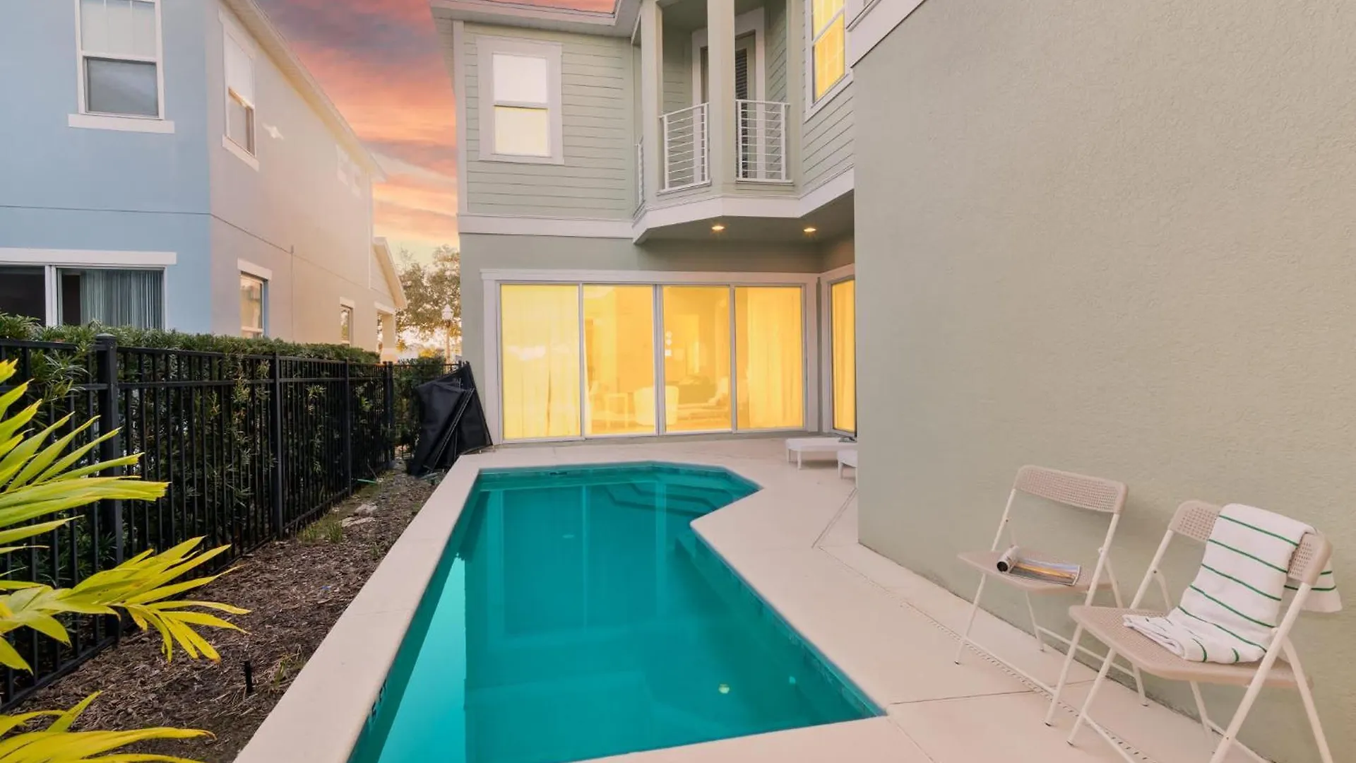 Holiday home Experience Luxury Private Heated Pool Game