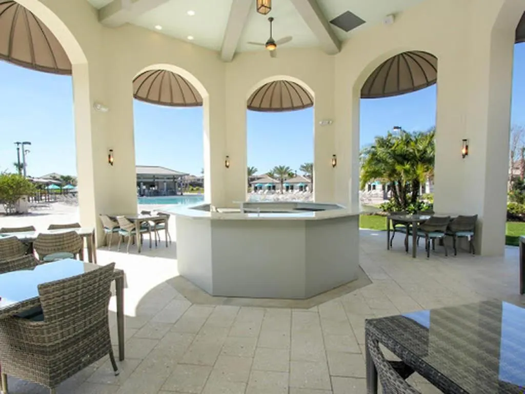 Luxury 5br Near | Pool & Golf Retreat
