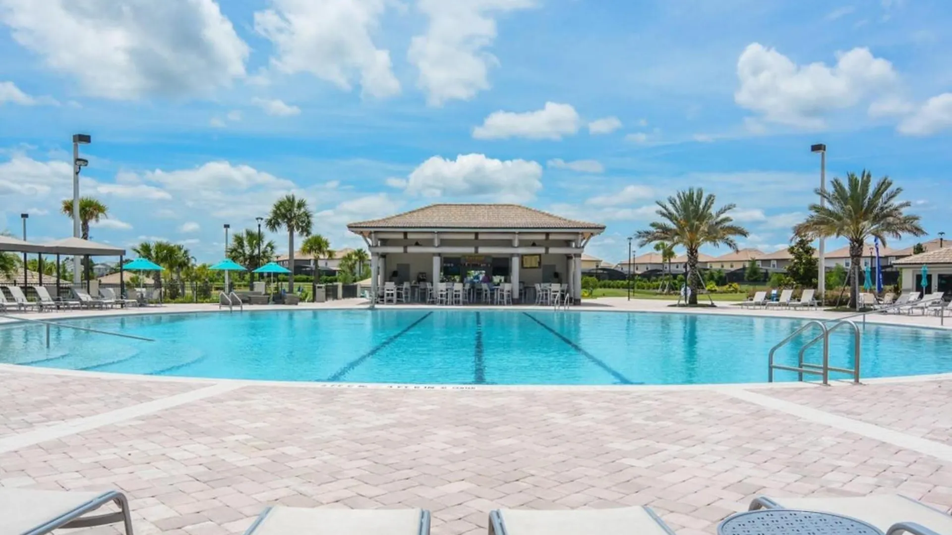 Luxury 5br Near | Pool & Golf Retreat *
