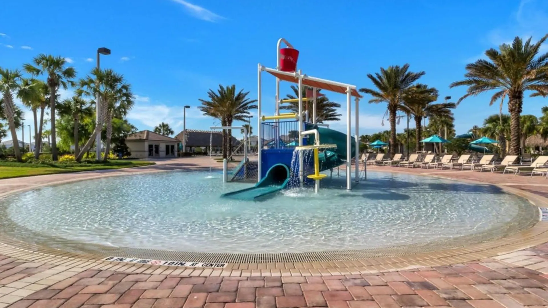 Villa Luxury 5br Near | Pool & Golf Retreat *