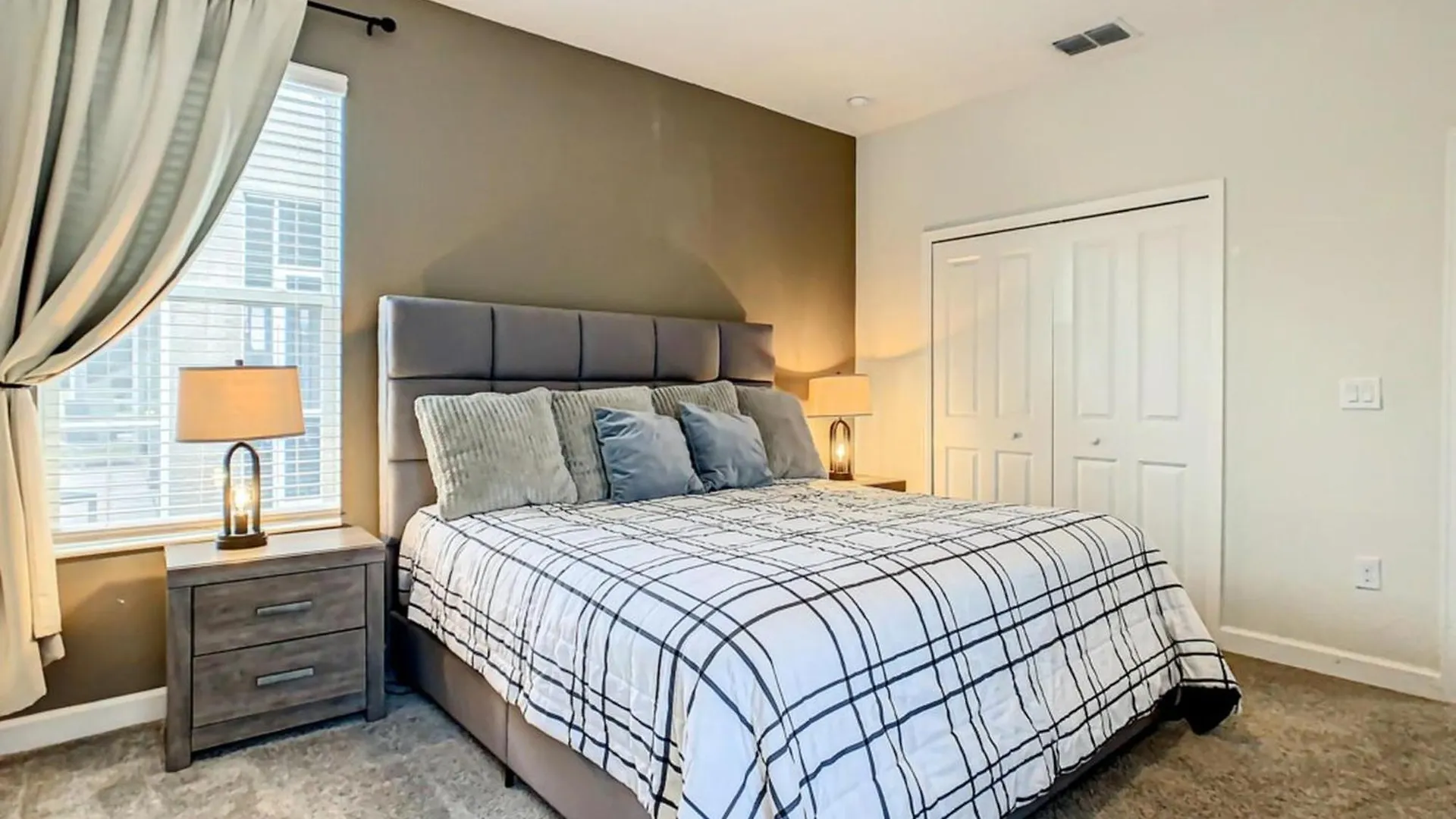 Luxury 5br Near | Pool & Golf Retreat
