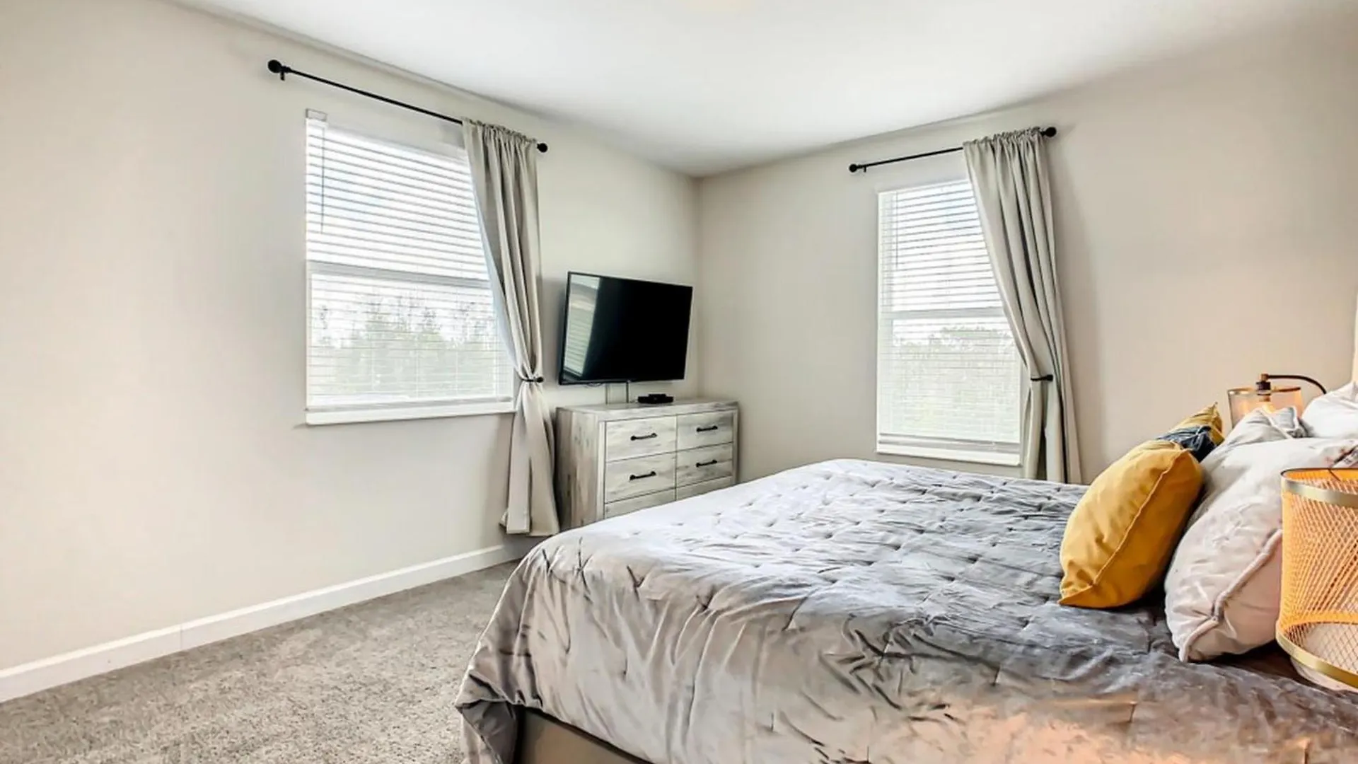 Luxury 5br Near | Pool & Golf Retreat Villa *