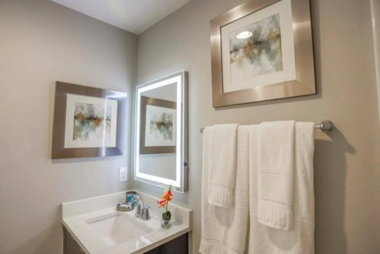 Prime Location 4bd Townhome With Pool And Grill Kissimmee