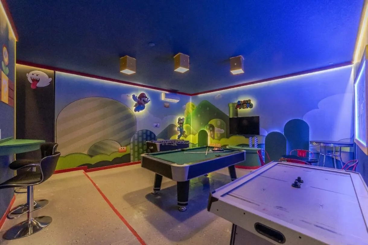 Mario Bros Game 8bd Pool Movie 2622 Holiday home