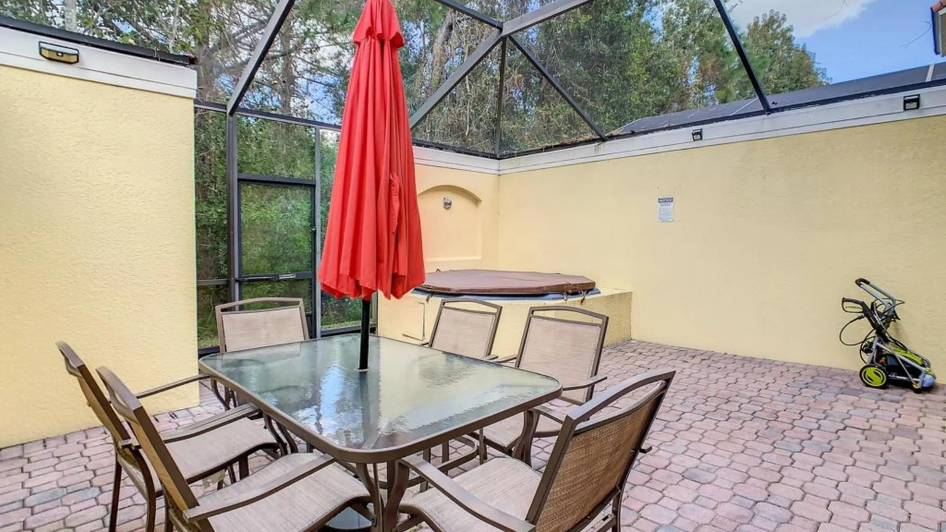 Apartment Hogwarts Escape: Magical Retreat Near Kissimmee