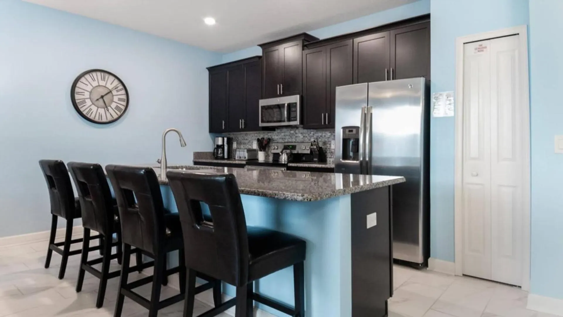 Gatsby Escape: Private Pool Near & Apartment Kissimmee