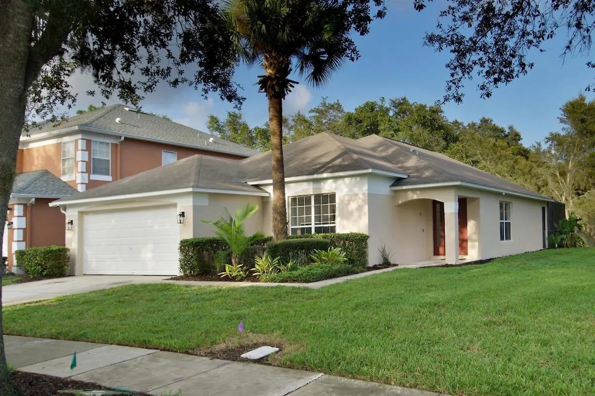 Four Seasons Vacation, Heated Pool, 3mile 2 Kissimmee