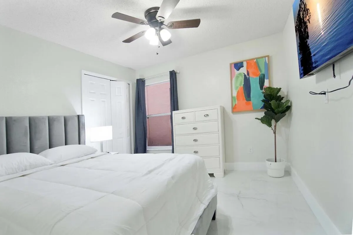 Villa Four Seasons Vacation, Heated Pool, 3mile 2 *