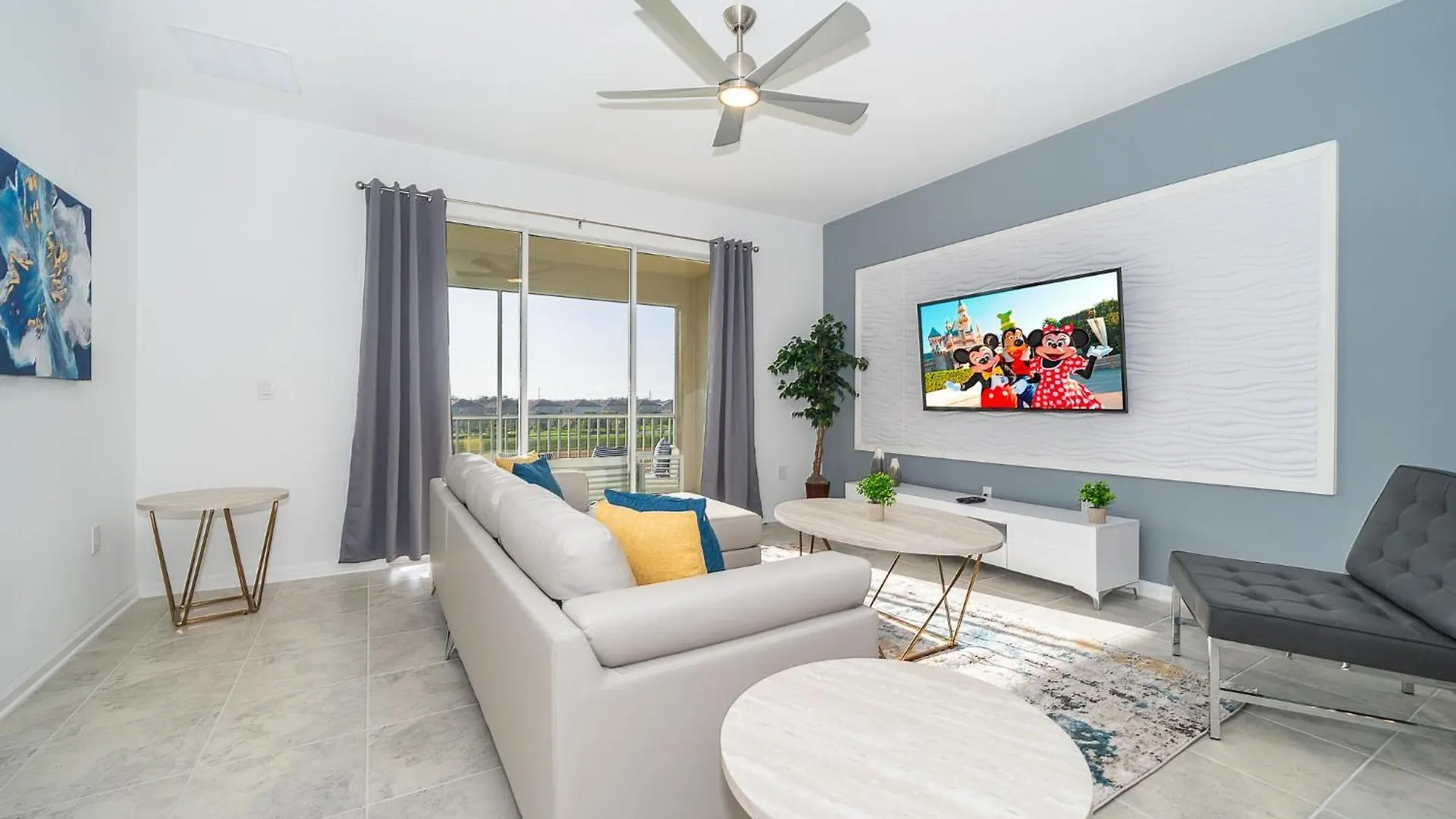 Apartment 979ja 3 Beds/2 Baths *