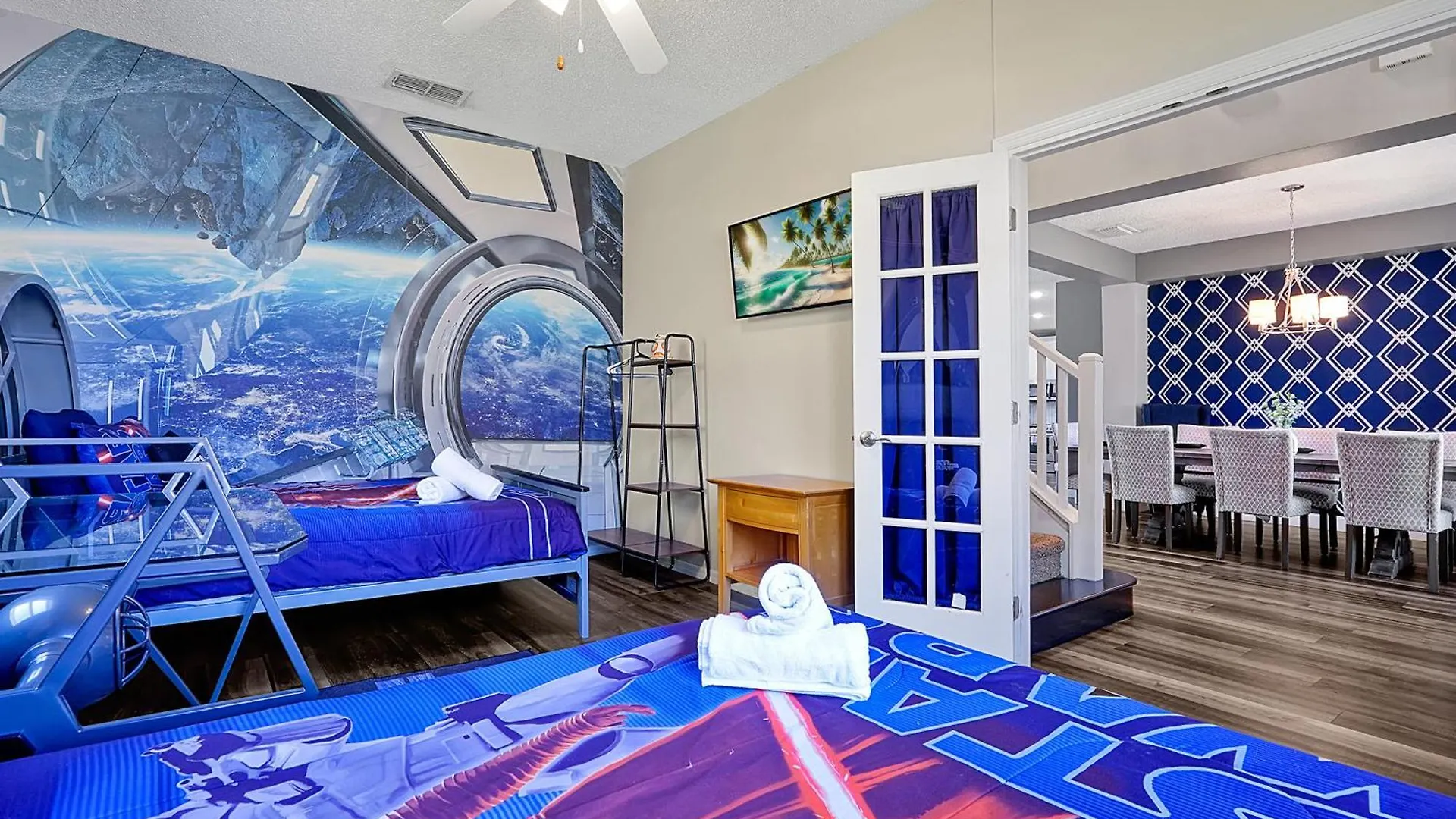 Waterfront Showcasing A Theater, Games Room, And A Private Pool *