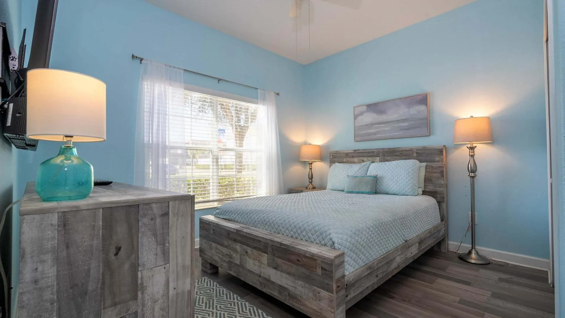 Stunning 5bd Close To At Storey 3199 *
