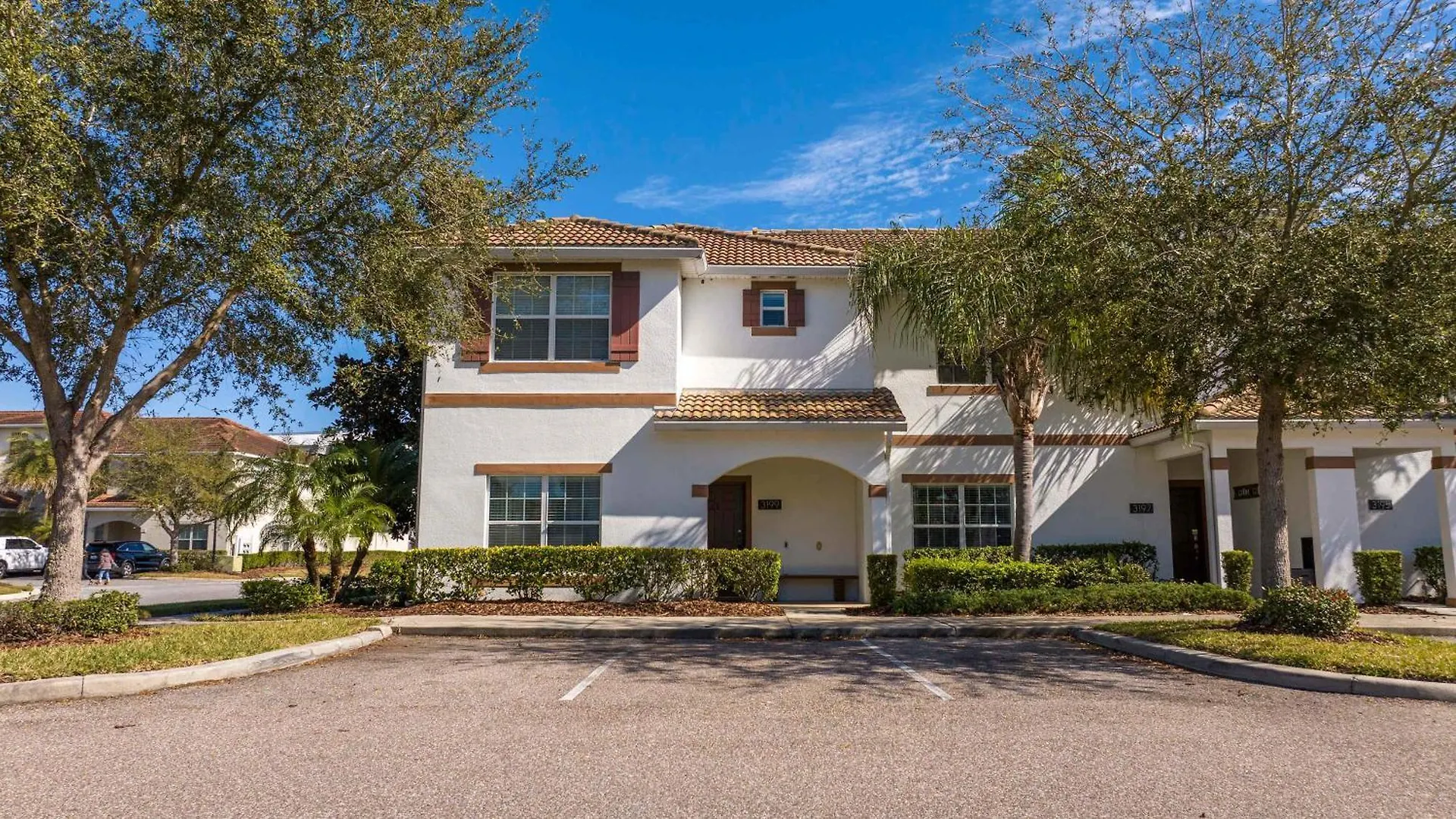 Stunning 5bd Close To At Storey 3199 Kissimmee
