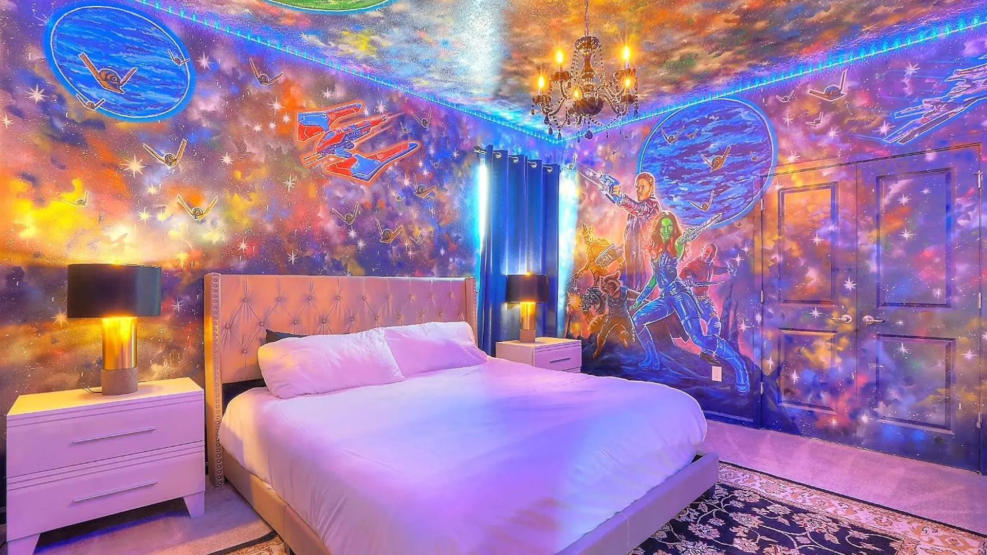 Holiday home Breathtaking Lakeside 15b Movie Theme Pool-spa Kissimmee