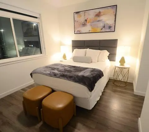 Luxury Close To Attractions Apartment